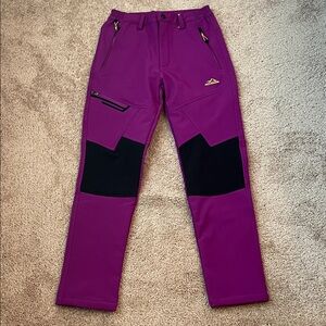 NWOT Outdoor Snow Pants